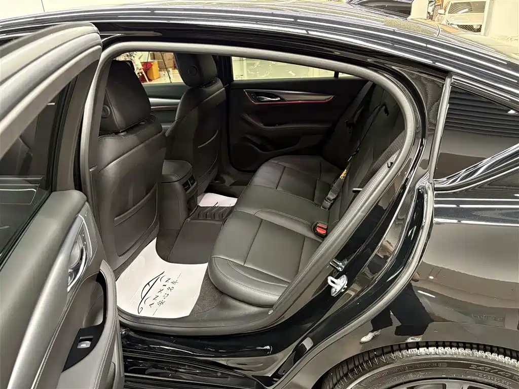 Cadillac CT5 2025 2025 Model 28T Track Performance Edition