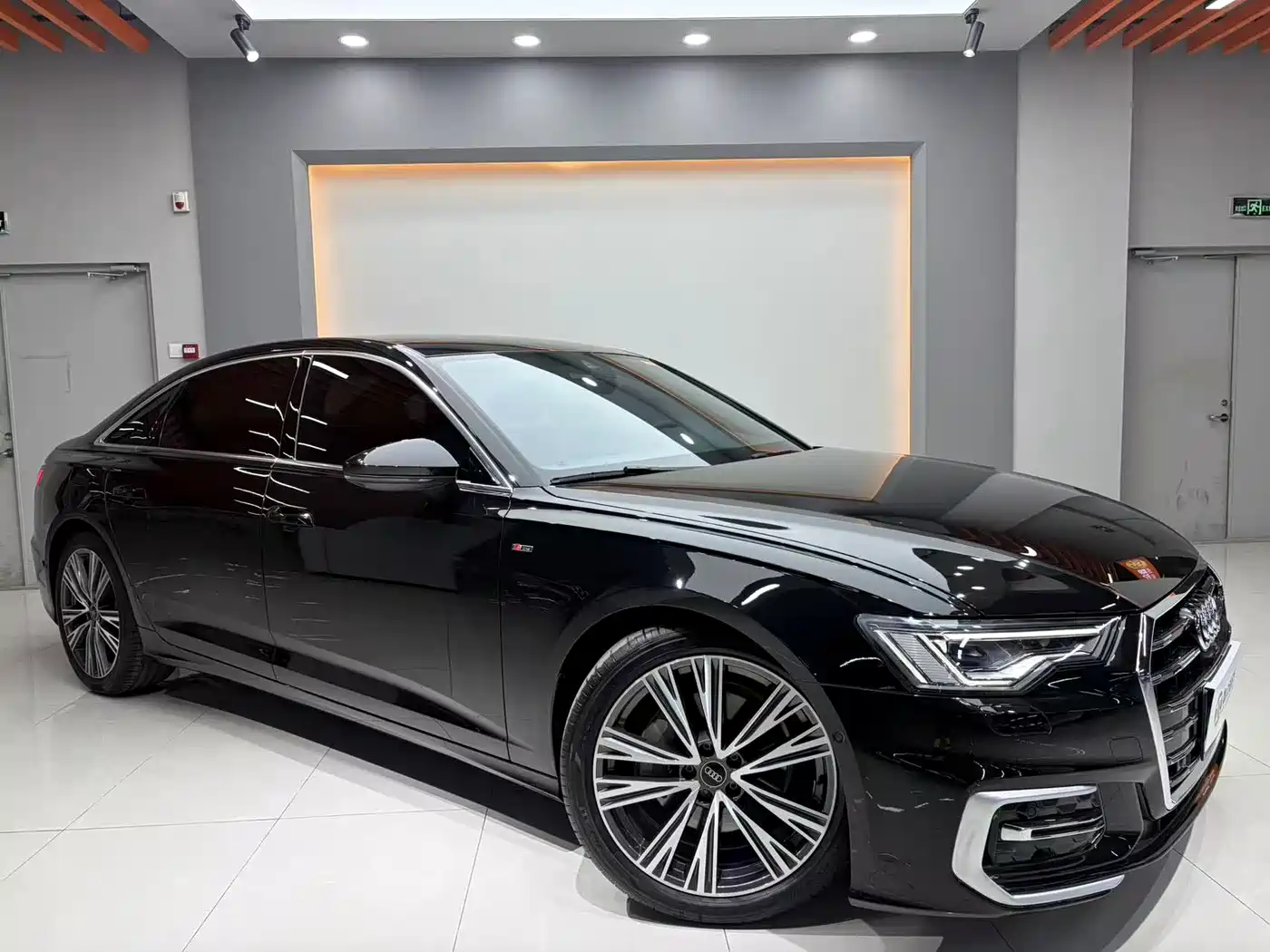 Audi A6L 2024 45 TFSI Premium Dynamic фото 3