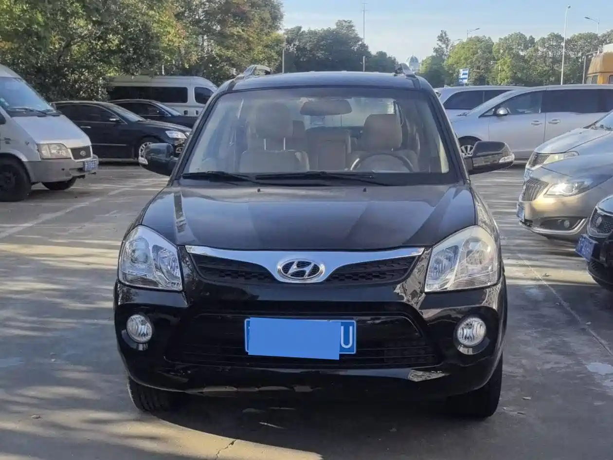 Фото 2 - Hyundai Tucson