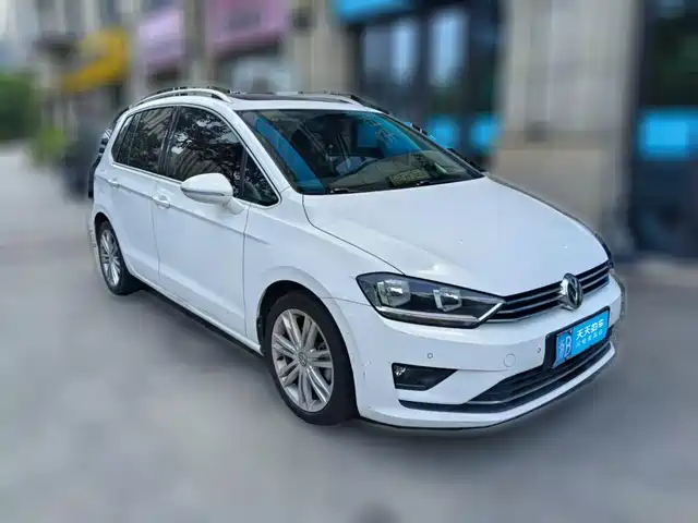 Volkswagen Golf Sportsvan 2016 230TSI Automatic Luxury — фото 3