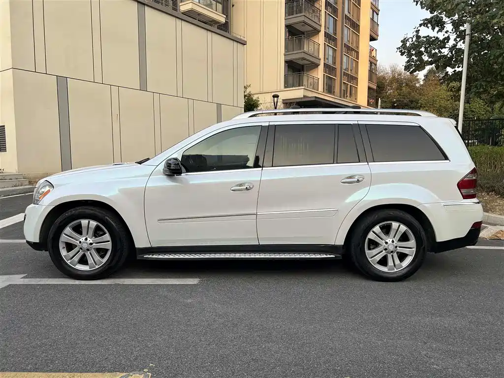 Mercedes-Benz GL-Class фото 2