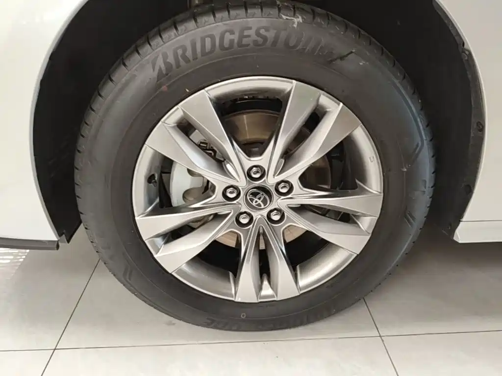 Toyota Sienna 2025 2024 2.5L Hybrid Comfort Edition