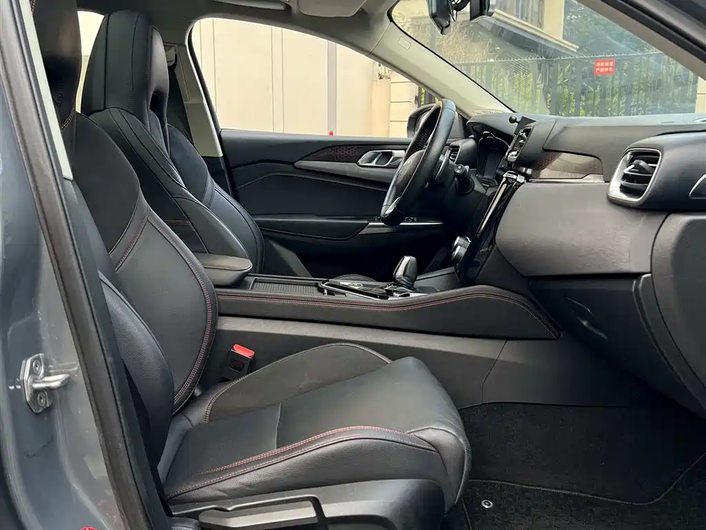 Lynk & Co 02 2019 High Energy Edition 2.0T Automatic 2WD Shine China VI фото 9
