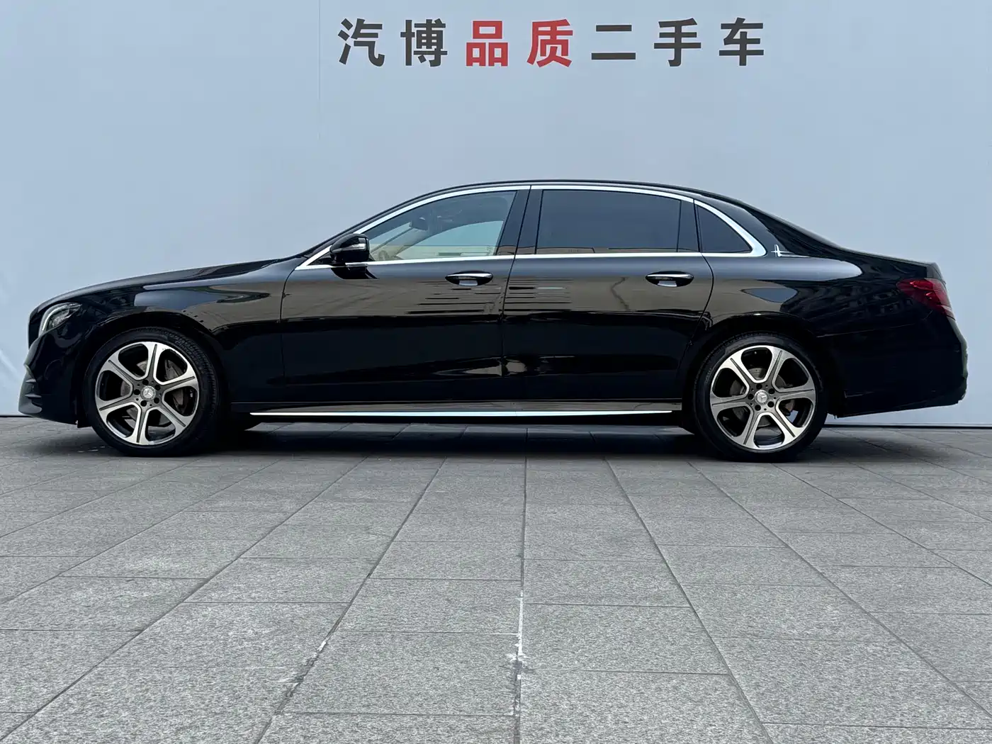 Mercedes-Benz E-Class 2016 E 300 L Sport Fashion Type фото 7