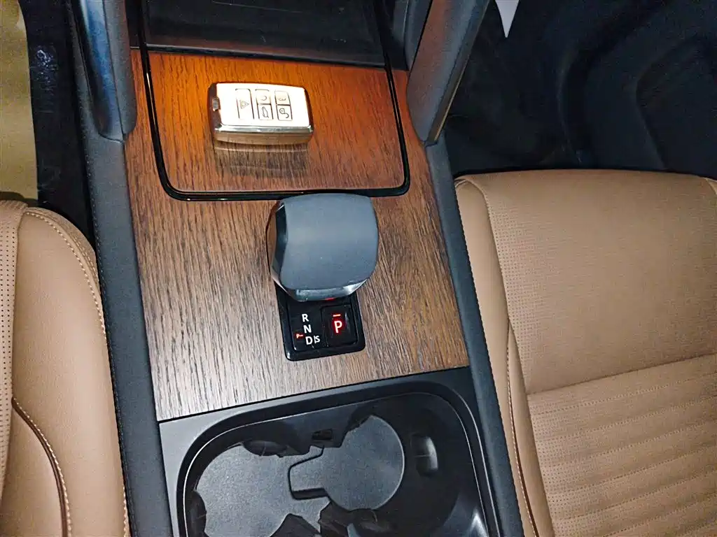 Land Rover Discovery Sport 2024 Performance Technology Edition фото 14
