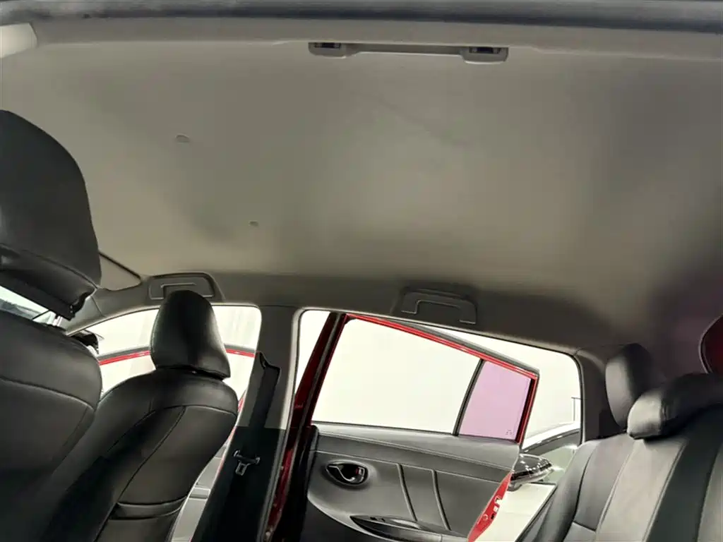 Toyota YARiS L Zhi Xuan 2019 1.5E CVT MeiDong Edition China VI фото 9