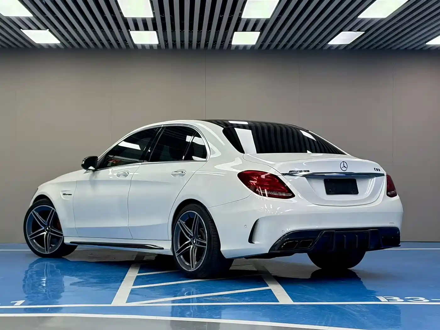 Mercedes-Benz C-Class AMG 2015 AMG C 63 фото 8