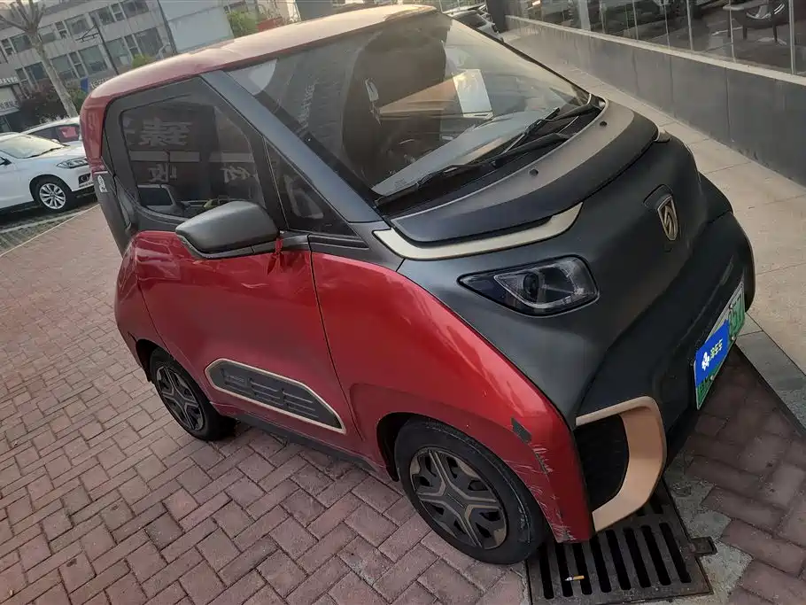 BAOJUN E200 2019