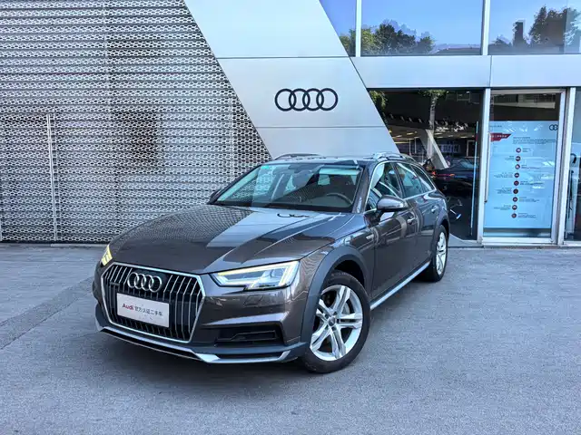 Audi Audi A4 (Import) 2017 45 TFSI allroad quattro Fashion