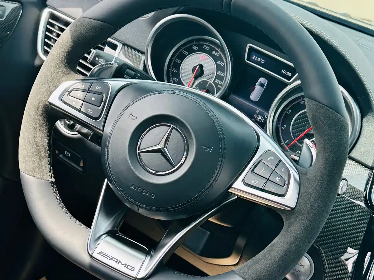Mercedes-Benz GLS AMG 2016 AMG GLS 63 4MATIC фото 22