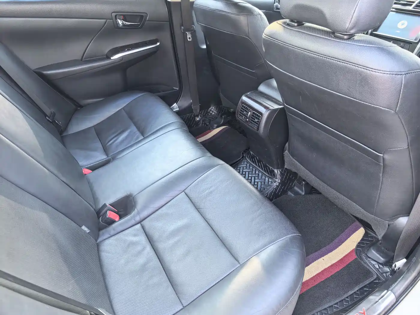 Toyota Camry 2015 2.0G Leading Edition фото 10