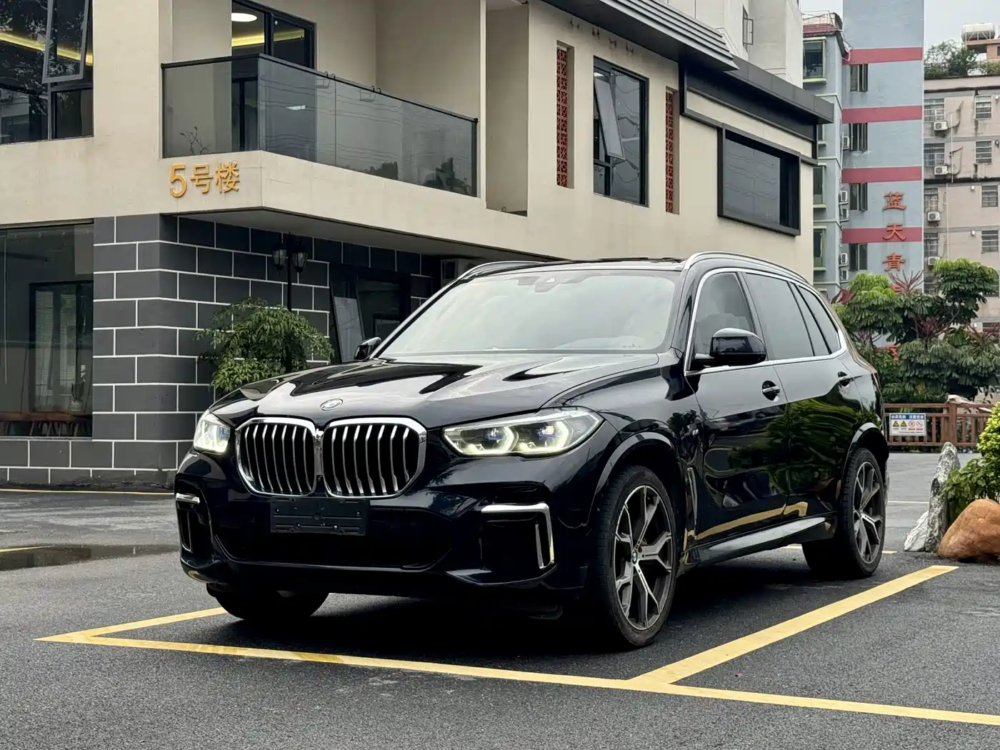 Фото 1 - BMW X5