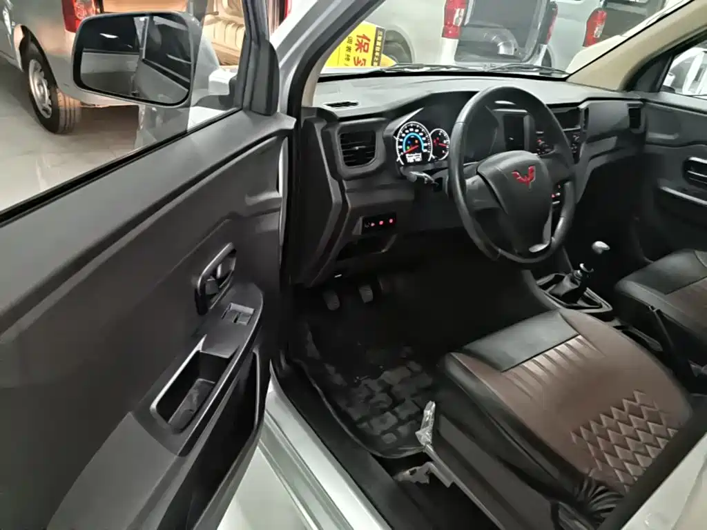 Wuling Motors Wuling Hongguang V 2024 2022 1.5L Power Enjoy Edition Electric Power Steering LAR