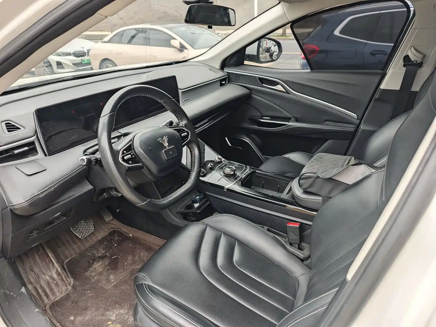 NEZHA AUTOMOBILE NEZHA U