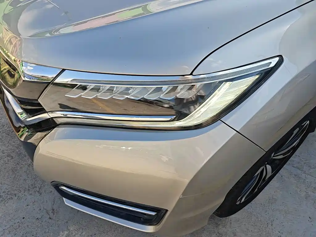 Honda UR-V 2017 2017 240TURBO 2WD Luxury Edition China V