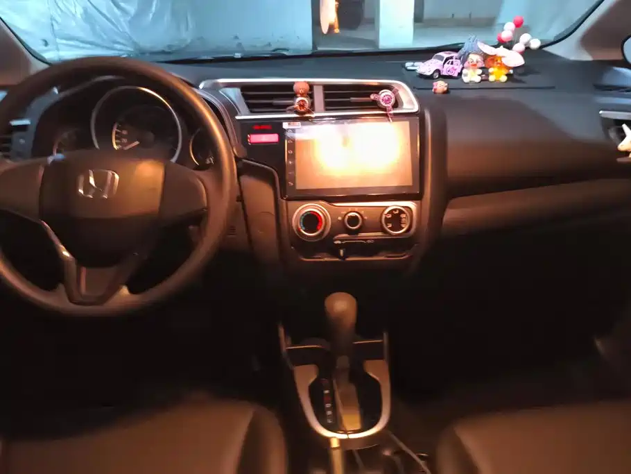 Фото 12 - Honda Fit
