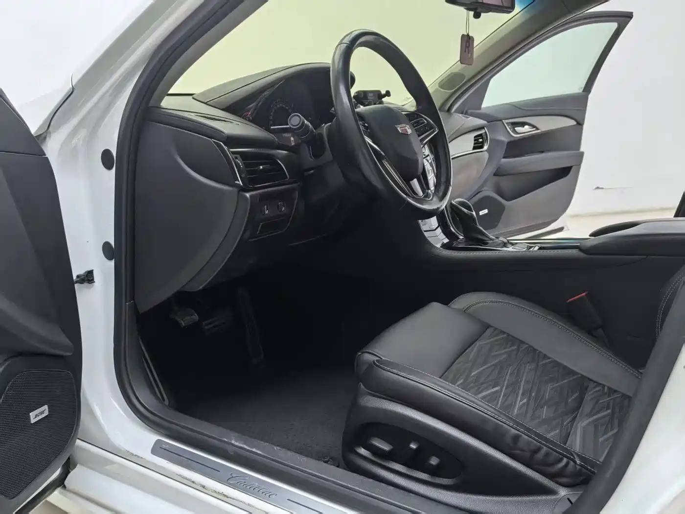 Cadillac ATS-L 2017 28T Technology фото 14