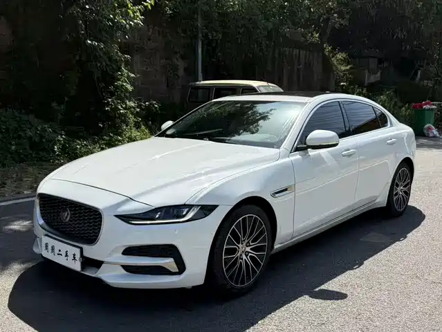 Jaguar XEL 2020
