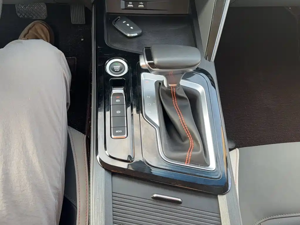 Baojun RC-6 2023 2019 1.5T CVT 24-hour Online Luxury