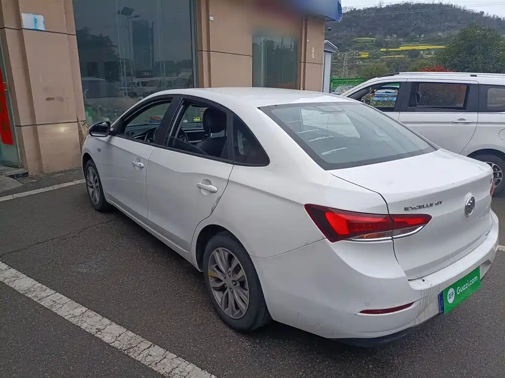 Buick Excelle 2021 Facelift 1.3T Auto Mild Hybrid Elite фото 5