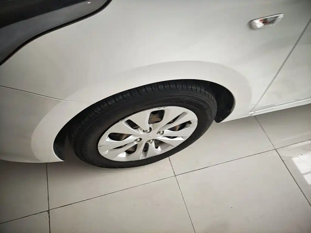 Kia K2 2018 2017 Sedan 1.4L AT GLS