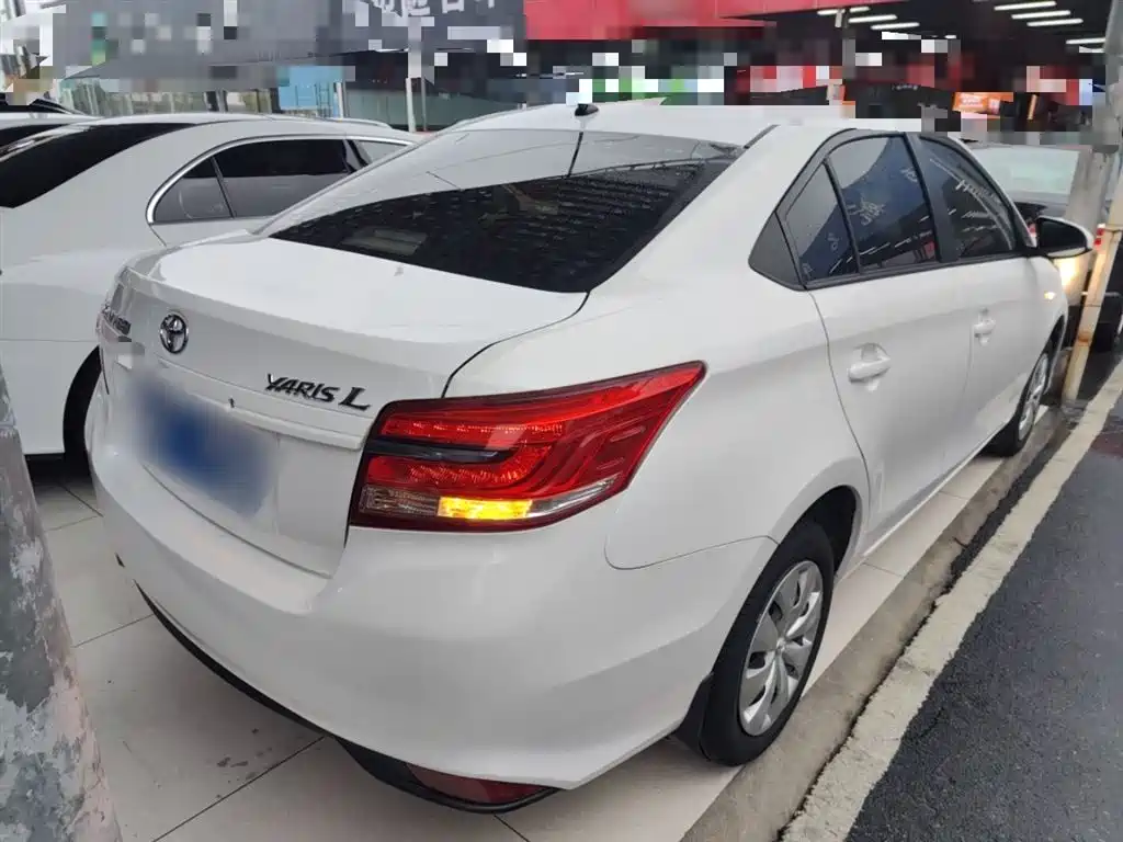 Toyota YARiS L Zhi Xiang 2017 1.5E CVT Charming Edition фото 7
