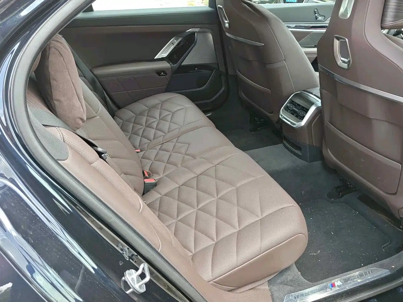 BMW 7 Series 2025 2023 Model 740Li Leading M Sport Package