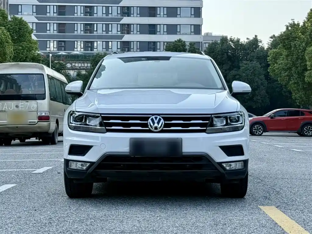 Volkswagen Tiguan L 2019 330TSI Automatic 2WD Trend Edition China VI фото 7