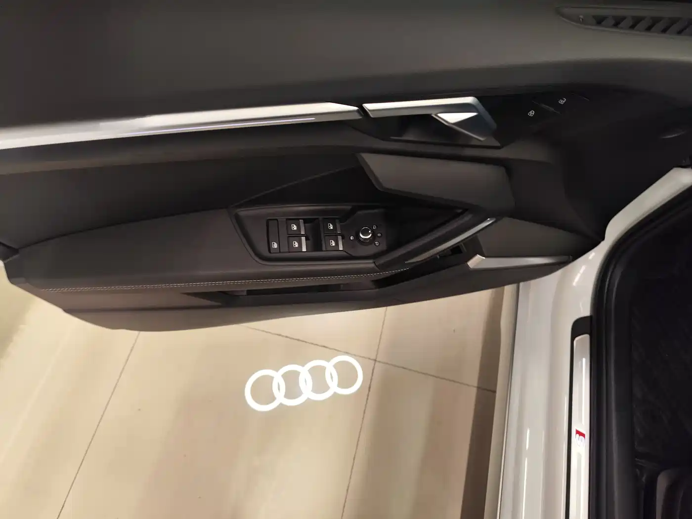 Audi A3 2025 Sportback 35TFSI Flying Premium фото 6