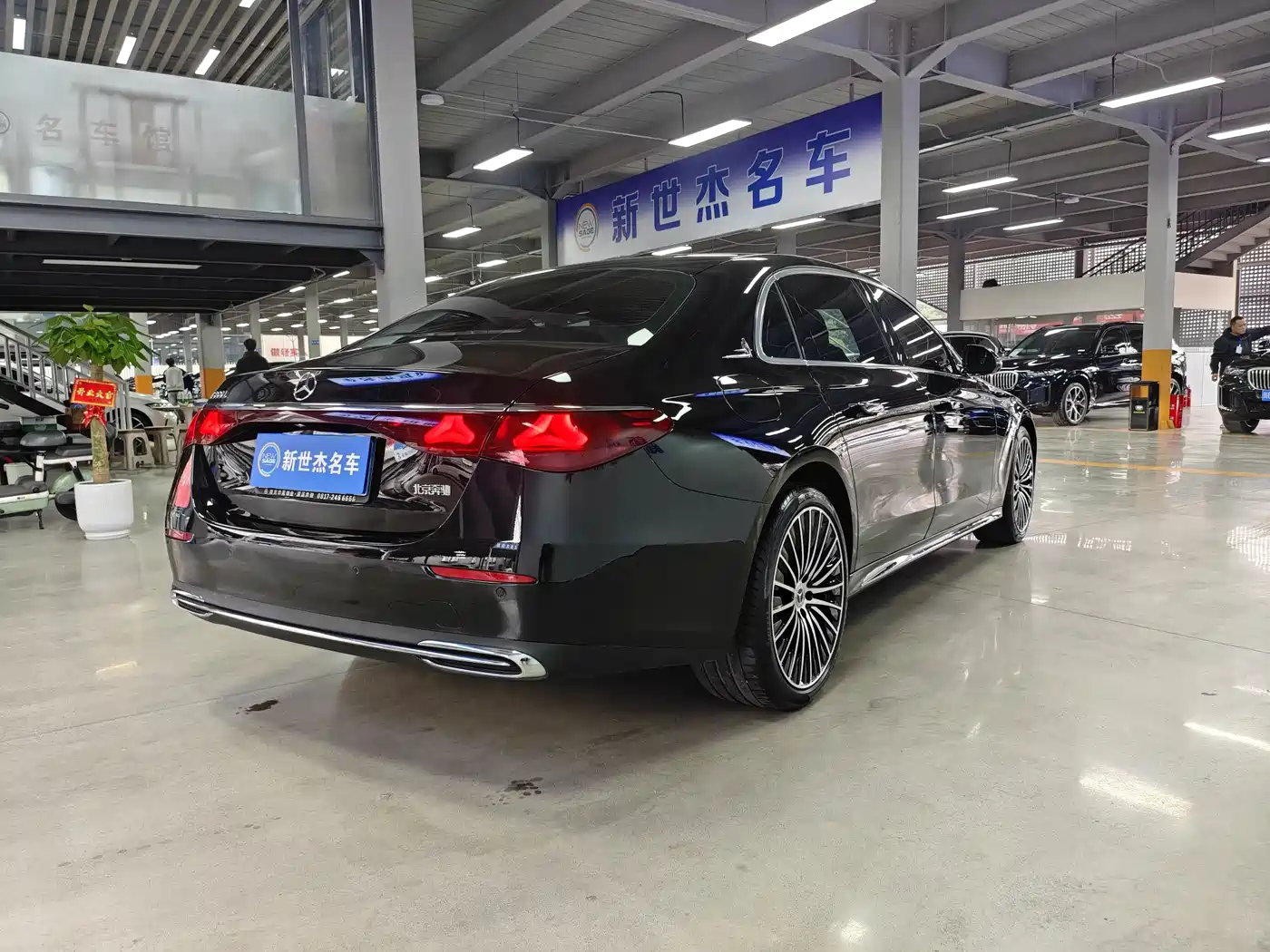Mercedes-Benz E-Class 2024 E 300 L Fashion фото 11