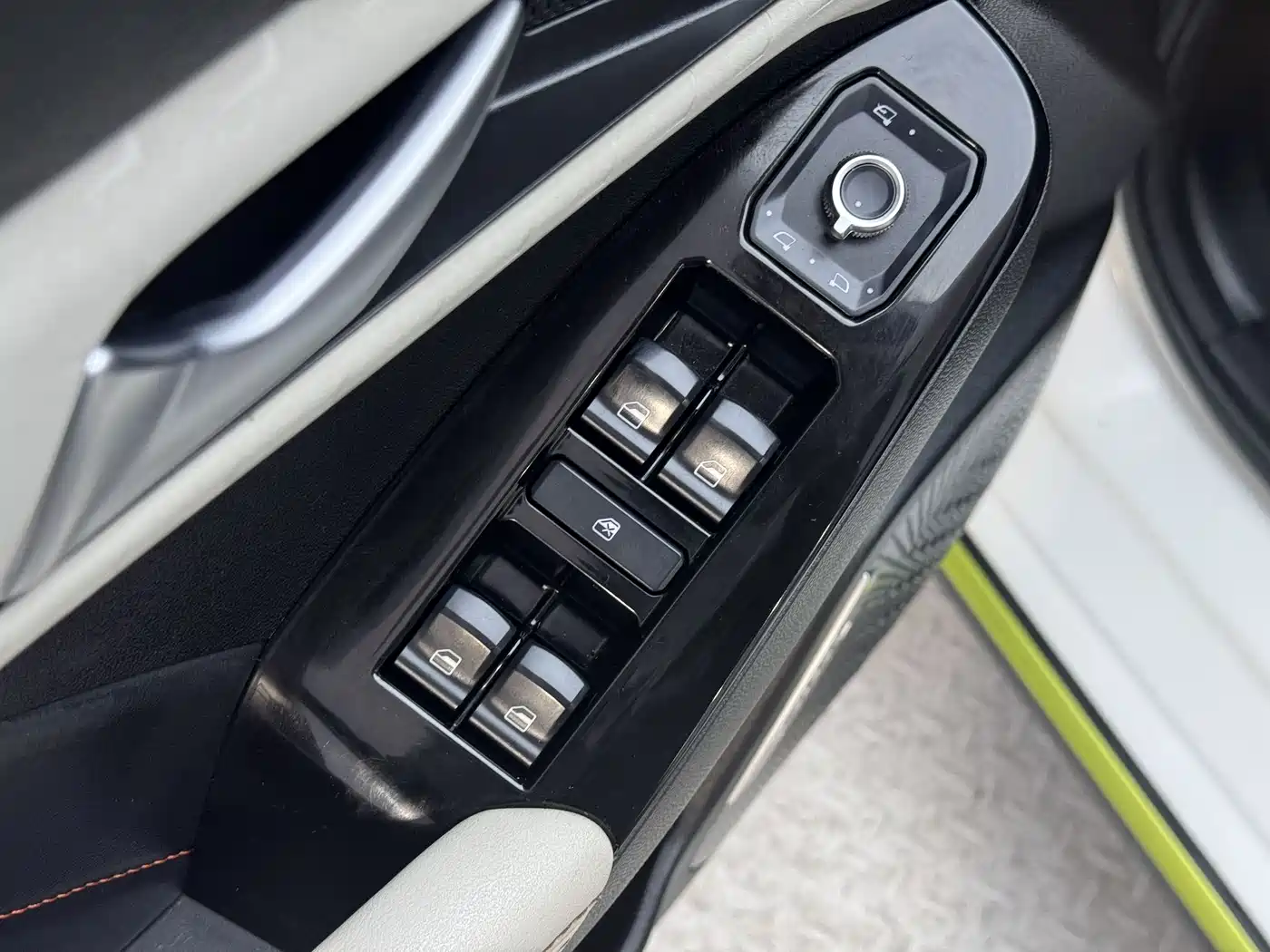 Haval Chitu 2021 1.5T Silver Rabbit Turbo Edition фото 25