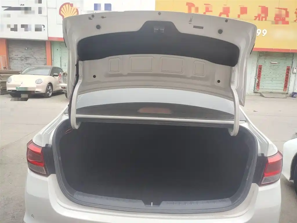 Kia K2 2017 Sedan 1.4L MT 15th Anniversary Special Edition GLS фото 15