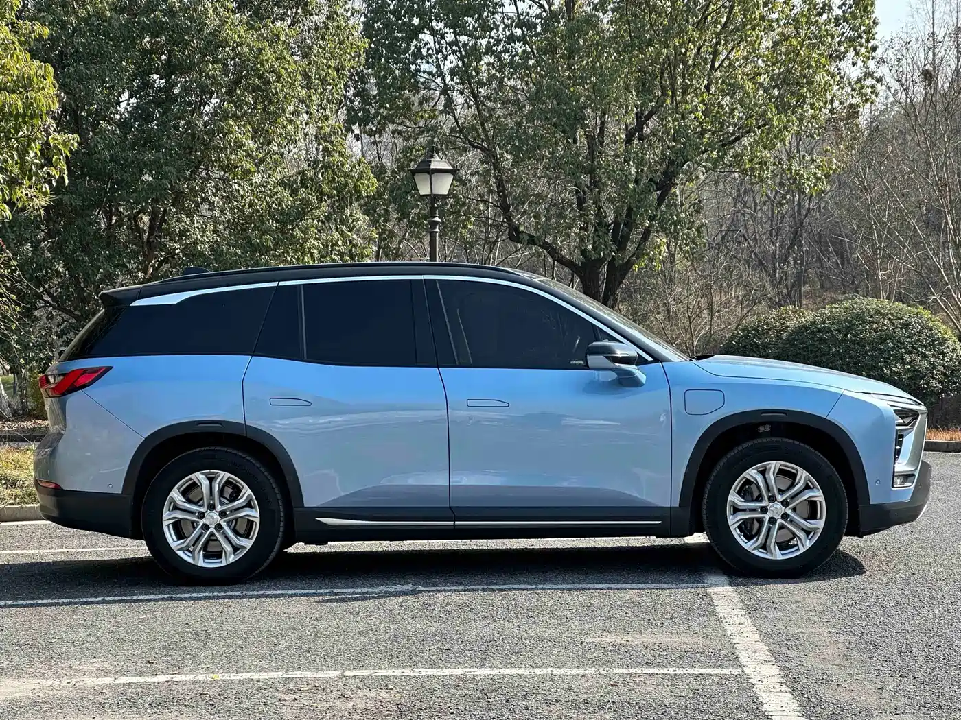NIO ES8 2019 2018 355KM Base Model 7-Seater Version