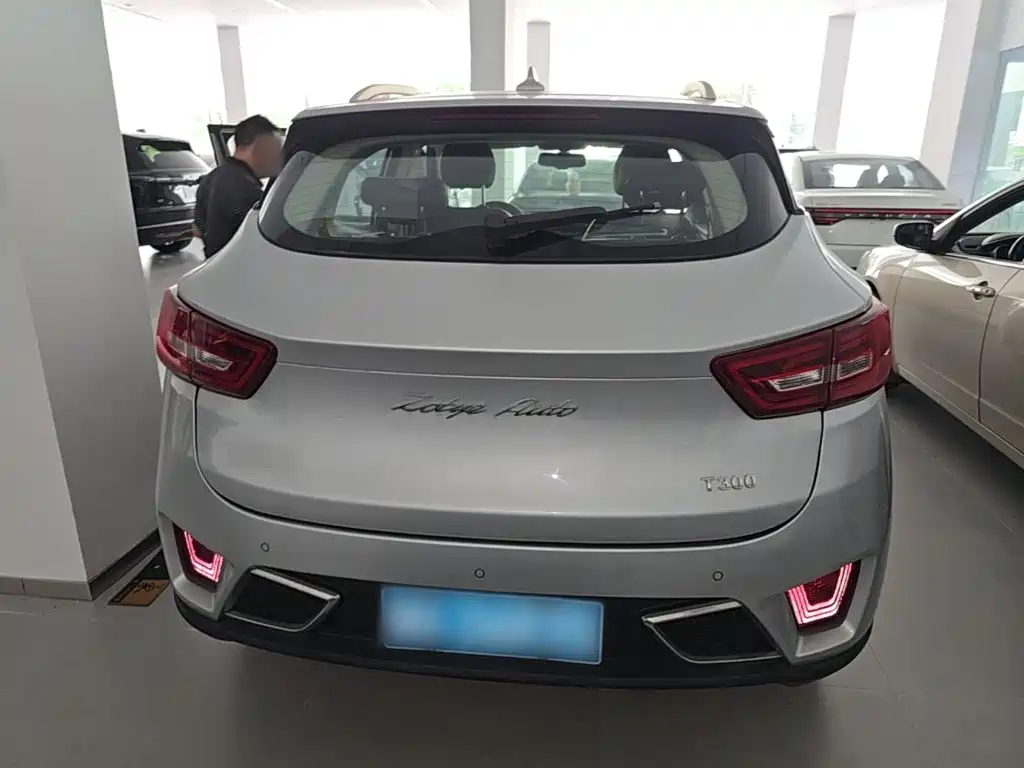 Zotye T300 2019 2017 1.5T CVT Executive