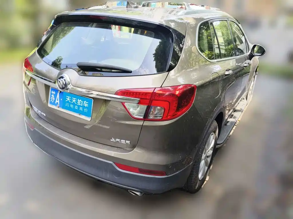 Фото 2 - Buick Envision Plus