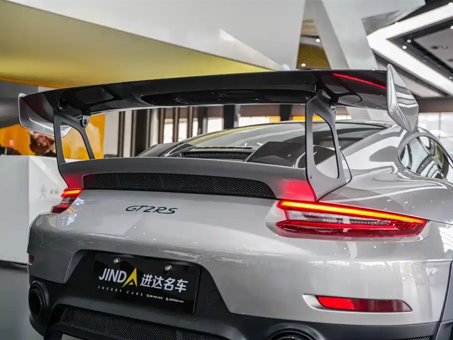 Porsche 911 2018 GT2 RS 3.8T фото 26