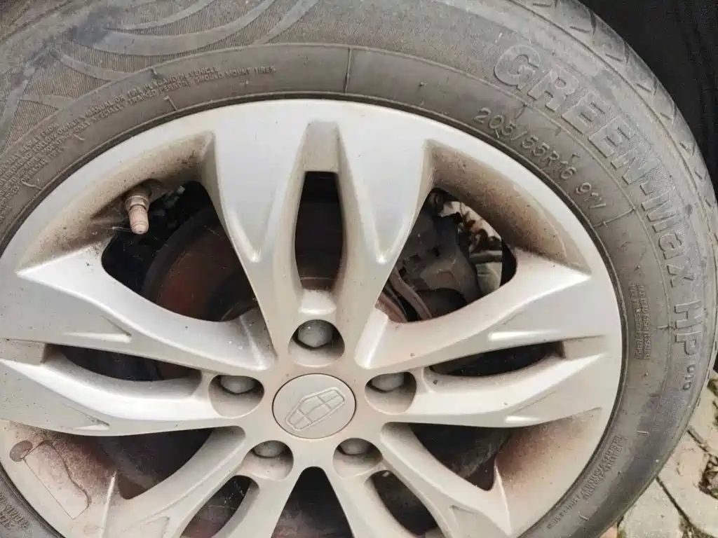 Geely Emgrand 2016 2016 Sedan 1.5L Manual Up Version