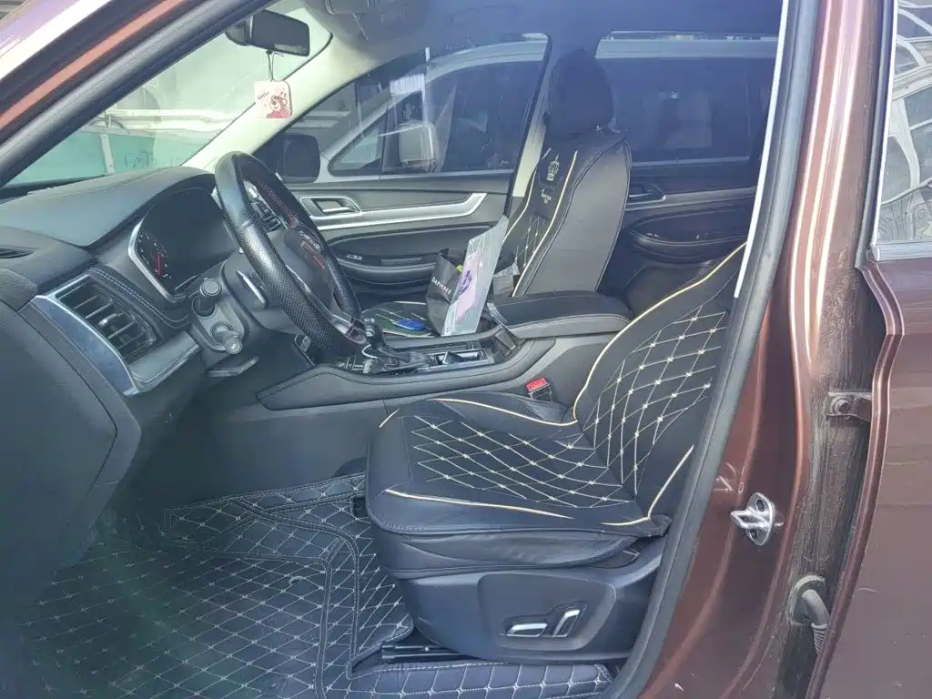 Roewe RX8 2019 2018 30T 2WD Flagship Edition