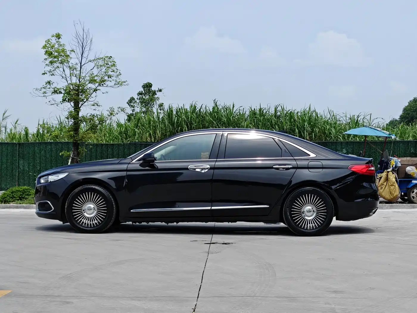 Фото 4 - Ford Taurus