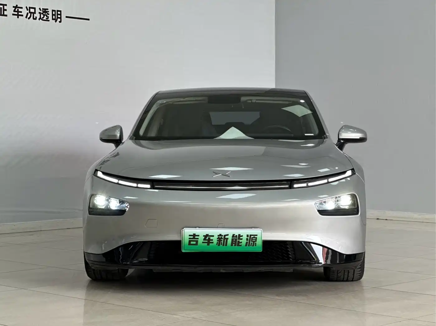 Фото 3 - XPeng P7