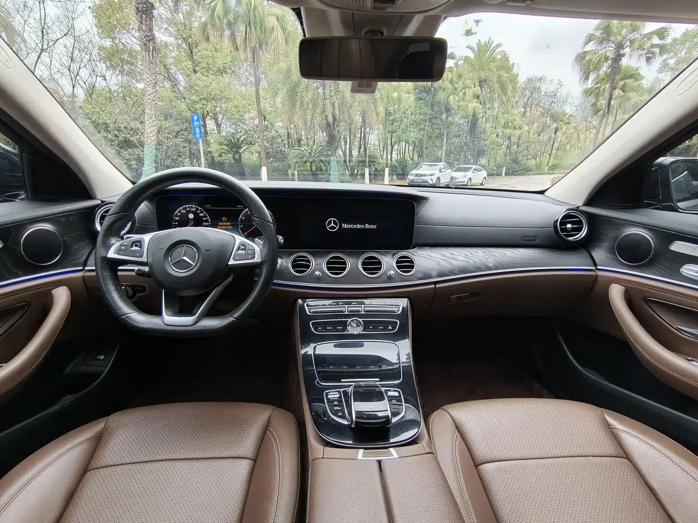Mercedes-Benz E-Class 2017 E 300 L Sport Fashion фото 13