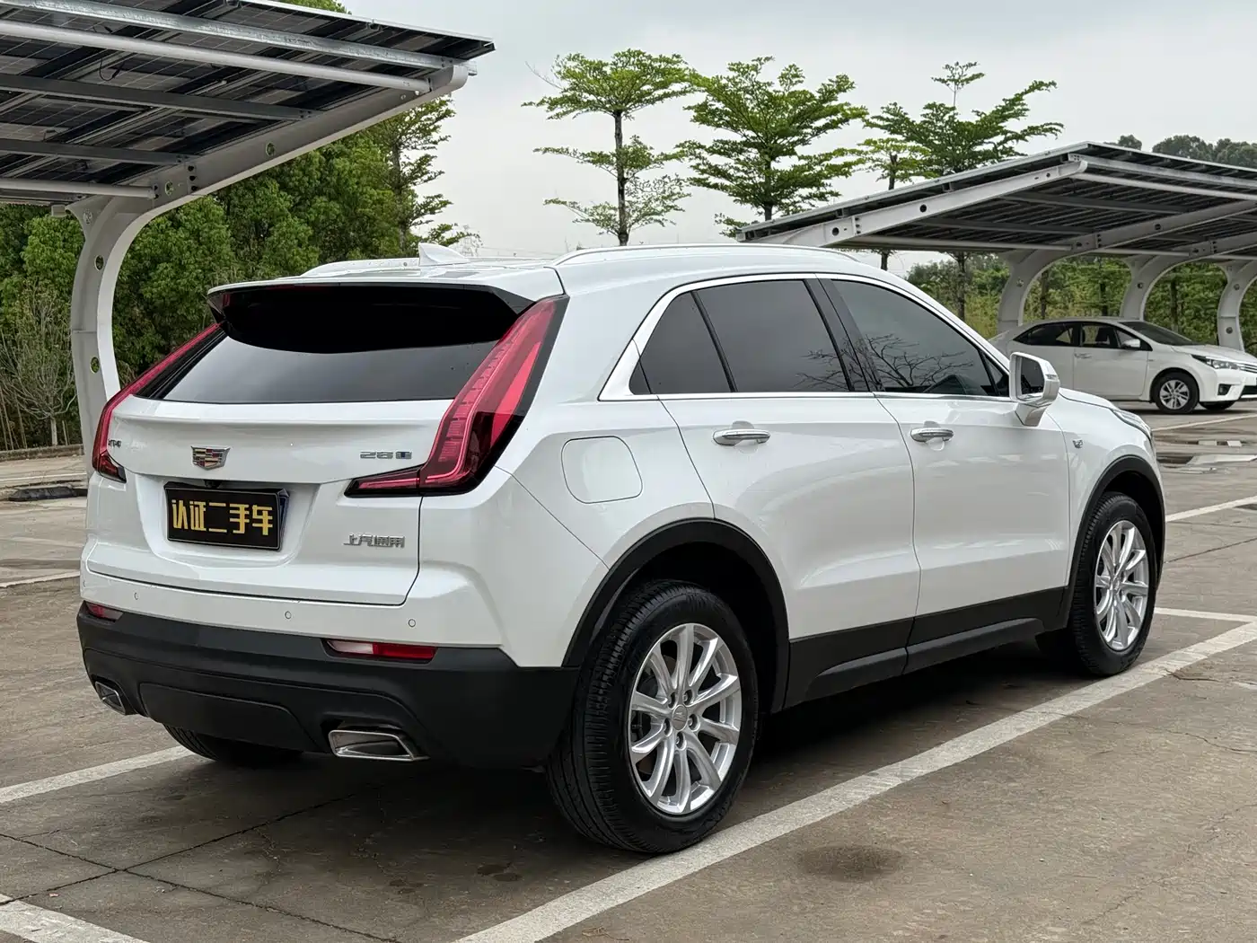 CADILLAC XT4