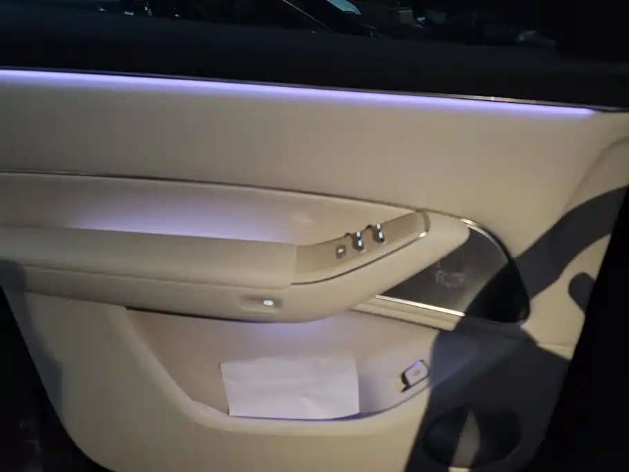 Aito AITO M8 2026 2025 Model Extended Range Max Edition 37kWh 6-Seater
