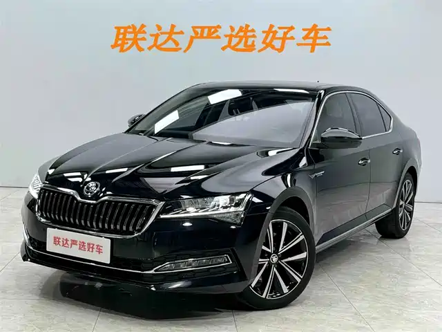 Škoda Superb 2024