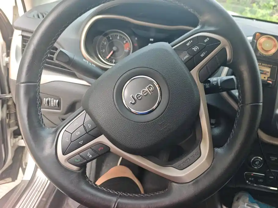 Jeep Cherokee 2019 2017 2.0L Superior Edition