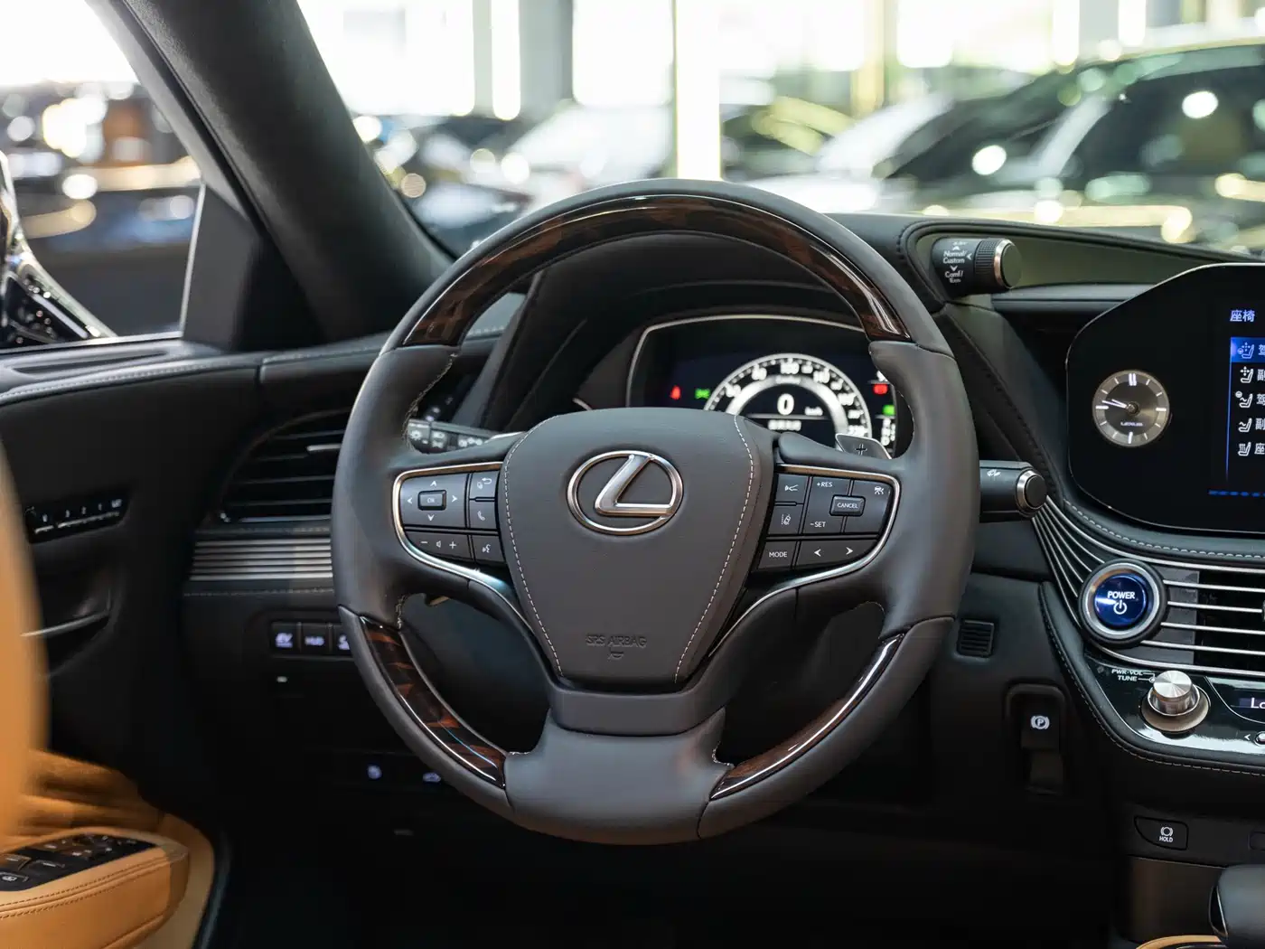 LEXUS LS