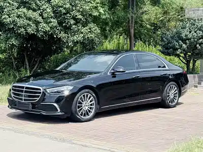 Mercedes-Benz S
