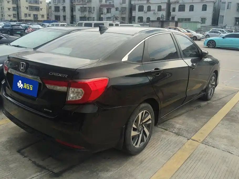 Фото 3 - Honda Crider