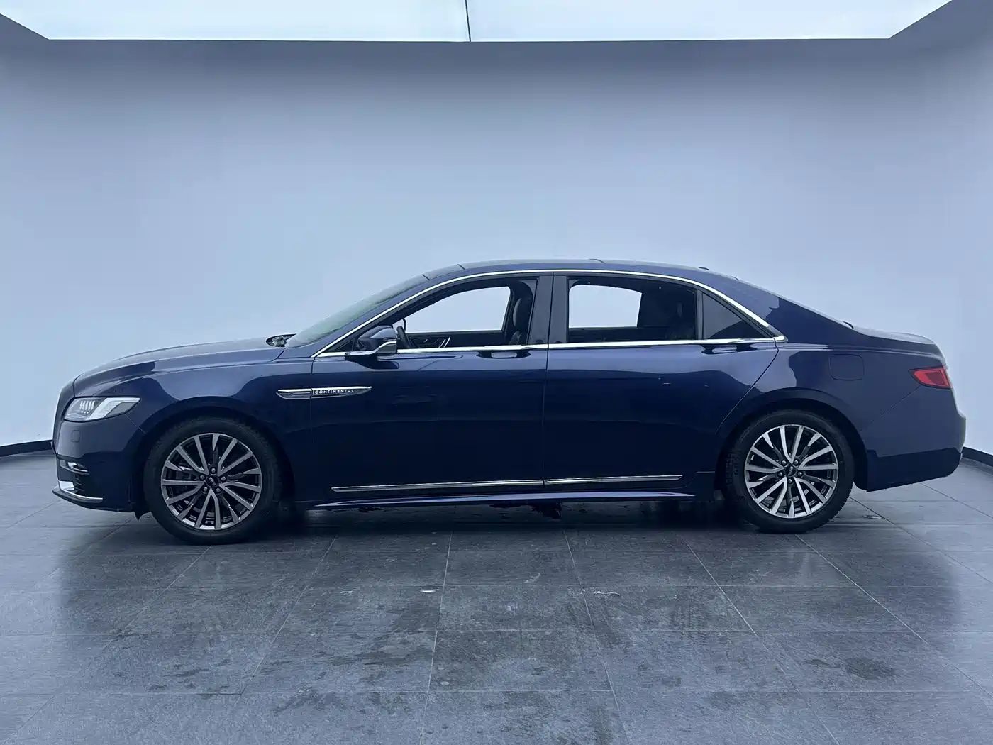 Lincoln Continental 2018 2017 2.0T 2WD Elegance Edition