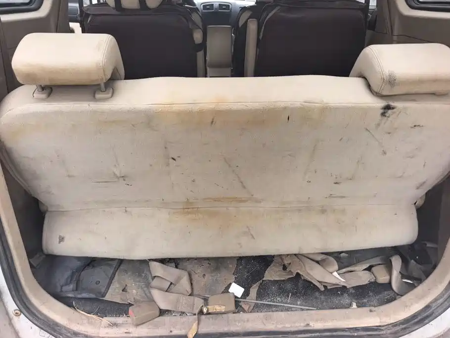 Dongfeng Fengguang Fengguang 330 2014 2014 1.5L Manual Comfort DK15-02